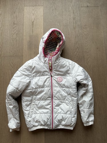 Weiße wendejacke mit - weiße, kapuze